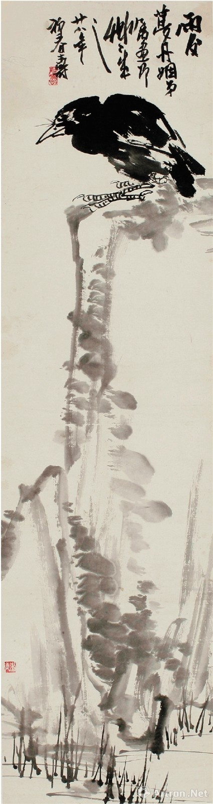 潘天寿 鸟石图 纸本 105×30cm 1928年 宁波美术馆藏潘天寿中国绘画